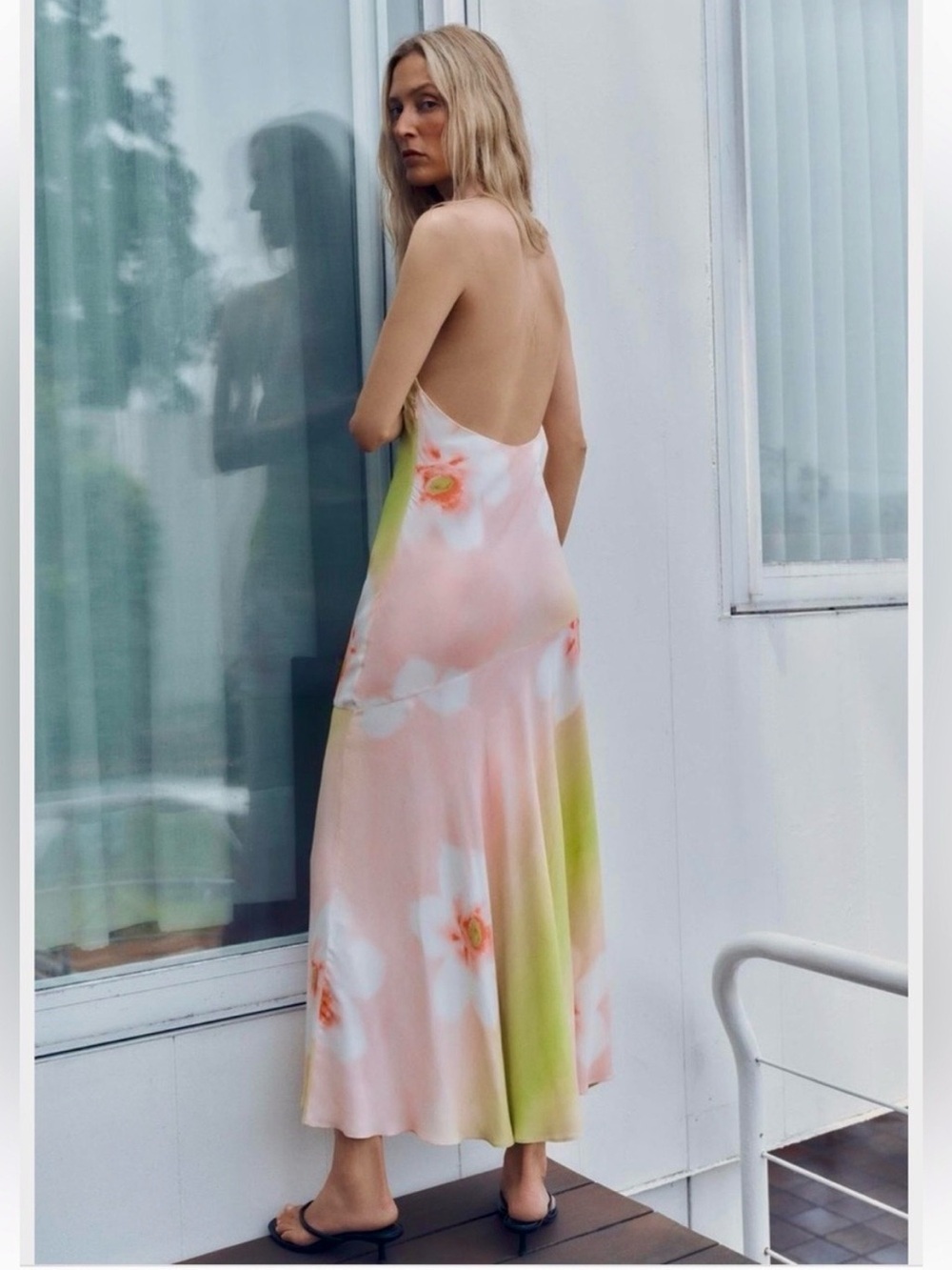 VIRAL ZARA VACATION NEW FLORAL MAXI DRESS SIZE XS
🚨NO DISCOUNT - Picture 9 of 13